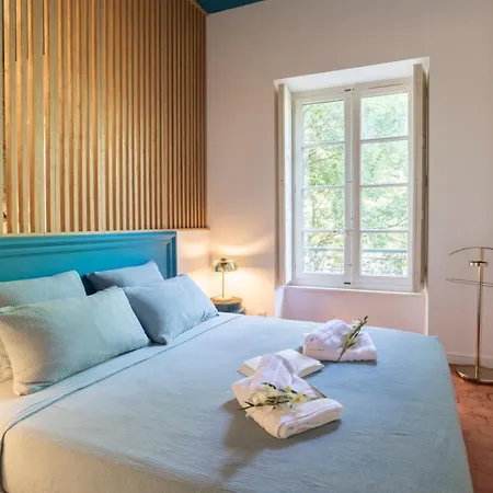 Apartment T2 Climatise De Charme, Pour Couple Proche Arenes Maisoncarreeconciergerie