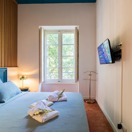 T2 Climatise De Charme, Pour Couple Proche Arenes Maisoncarreeconciergerie Apartment Nimes