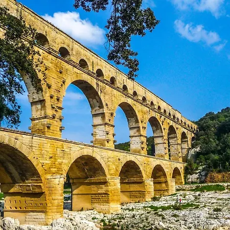 T2 Climatise De Charme, Pour Couple Proche Arenes Maisoncarreeconciergerie Apartment Nimes